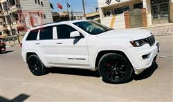 جیپ گراند شیرۆکی